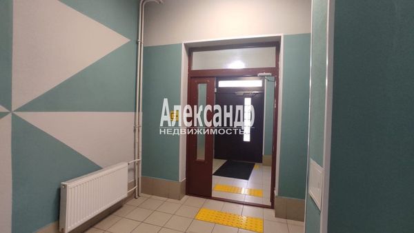 Продам двухкомнатную (2-комн.) квартиру, Загородная ул, 43к5, Колпино г