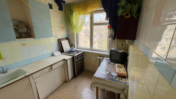 Продам трехкомнатную (3-комн.) квартиру, Кустанайская ул, 117, Ростов-на-Дону г