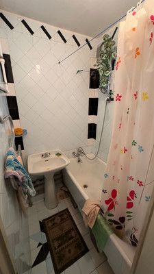 Продам трехкомнатную (3-комн.) квартиру, Кустанайская ул, 117, Ростов-на-Дону г