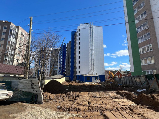 Продам двухкомнатную (2-комн.) квартиру, Колхозная ул, 16, Сыктывкар г