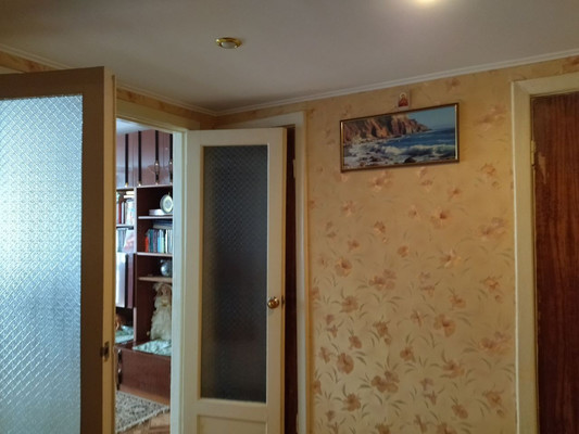 Продам двухкомнатную (2-комн.) квартиру, Калинина ул, 6, Красноперекопск г