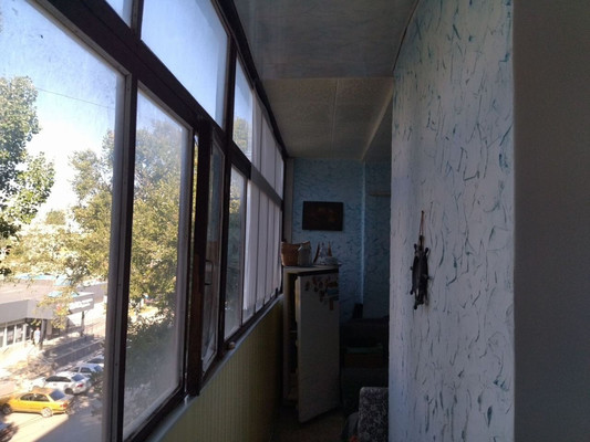 Продам двухкомнатную (2-комн.) квартиру, Калинина ул, 6, Красноперекопск г