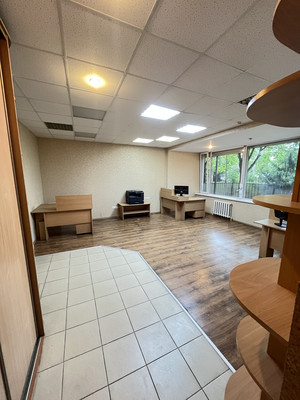 Продам торговое помещение 97,8 м2, Калужский пер, 12-206, Калининград г