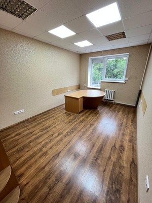 Продам торговое помещение 97,8 м2, Калужский пер, 12-206, Калининград г