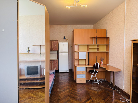 Продам комнату в 5-комн. квартире, Лермонтовский пр-кт, 8аА, Санкт-Петербург г