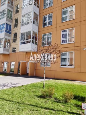 Продам трехкомнатную (3-комн.) квартиру, Суздальское ш, 22к4, Санкт-Петербург г