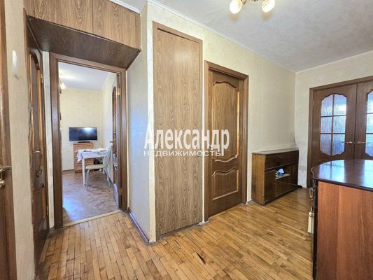 Продам двухкомнатную (2-комн.) квартиру, Дыбенко ул, 25к2, Санкт-Петербург г