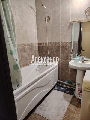 Продам однокомнатную (1-комн.) квартиру, Новая ул, 7к3, Мурино п