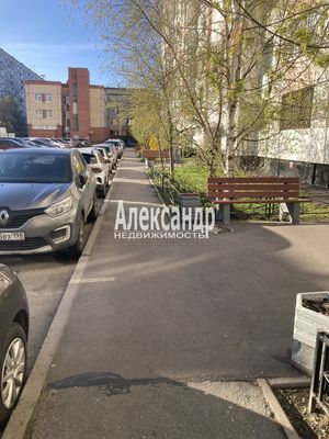 Продам двухкомнатную (2-комн.) квартиру, Коммуны ул, 30к1, Санкт-Петербург г