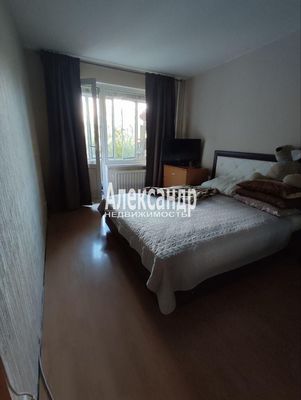 Продам двухкомнатную (2-комн.) квартиру, Коммуны ул, 30к1, Санкт-Петербург г
