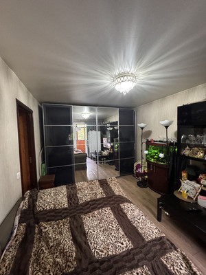 Продам трехкомнатную (3-комн.) квартиру, Липецкая ул, 20, Москва г