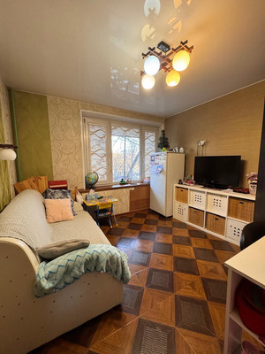 Продам трехкомнатную (3-комн.) квартиру, Липецкая ул, 20, Москва г