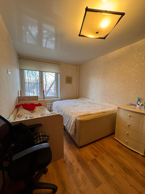 Продам трехкомнатную (3-комн.) квартиру, Липецкая ул, 20, Москва г