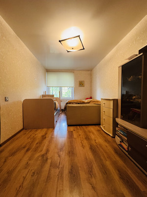 Продам трехкомнатную (3-комн.) квартиру, Липецкая ул, 20, Москва г
