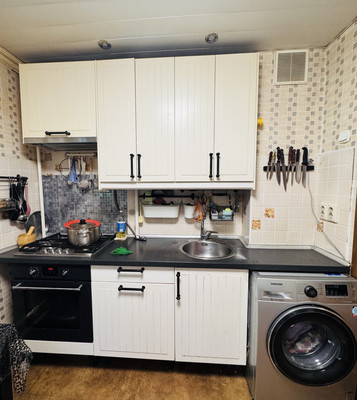 Продам трехкомнатную (3-комн.) квартиру, Липецкая ул, 20, Москва г