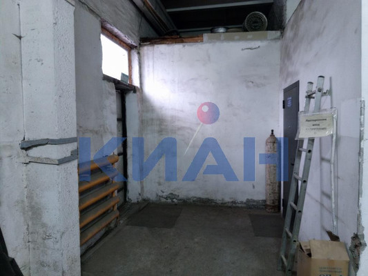 Продам склад 645 м2, Кутузова ул, 1, Красноярск г