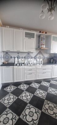 Продам трехкомнатную (3-комн.) квартиру, Гжатская ул, 22к4, Санкт-Петербург г
