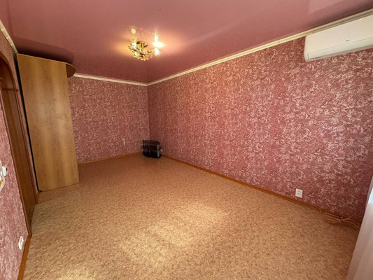 Продам двухкомнатную (2-комн.) квартиру, Победы пр-кт, 41к4, Комсомольск-на-Амуре г