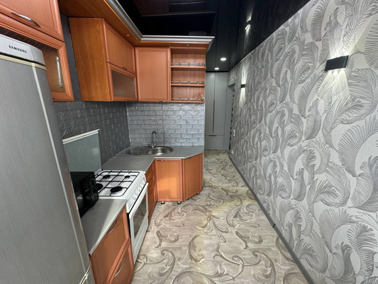 Продам двухкомнатную (2-комн.) квартиру, Победы пр-кт, 41к4, Комсомольск-на-Амуре г