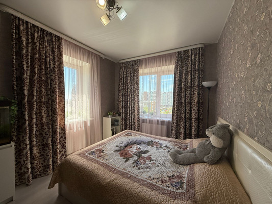Продам трехкомнатную (3-комн.) квартиру, Еременко ул, 108к1, Ростов-на-Дону г