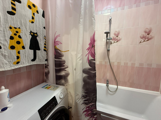 Продам трехкомнатную (3-комн.) квартиру, Еременко ул, 108к1, Ростов-на-Дону г