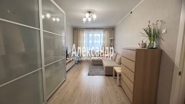 Продам двухкомнатную (2-комн.) квартиру, Портовое ш, 37, Выборг г
