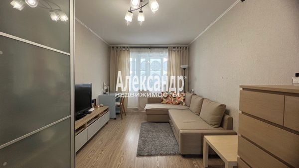 Продам двухкомнатную (2-комн.) квартиру, Портовое ш, 37, Выборг г