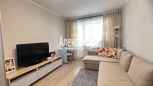 Продам двухкомнатную (2-комн.) квартиру, Портовое ш, 37, Выборг г