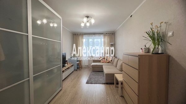 Продам двухкомнатную (2-комн.) квартиру, Портовое ш, 37, Выборг г