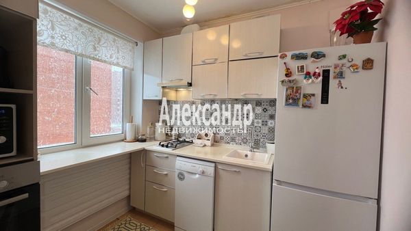 Продам двухкомнатную (2-комн.) квартиру, Портовое ш, 37, Выборг г