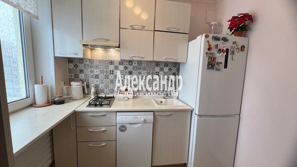 Продам двухкомнатную (2-комн.) квартиру, Портовое ш, 37, Выборг г