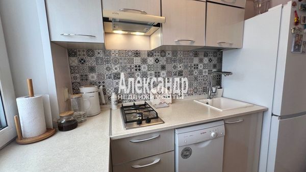 Продам двухкомнатную (2-комн.) квартиру, Портовое ш, 37, Выборг г