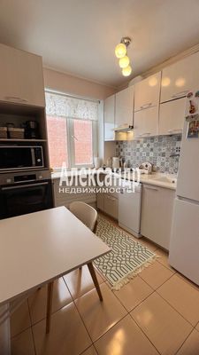 Продам двухкомнатную (2-комн.) квартиру, Портовое ш, 37, Выборг г