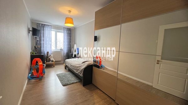 Продам двухкомнатную (2-комн.) квартиру, Портовое ш, 37, Выборг г