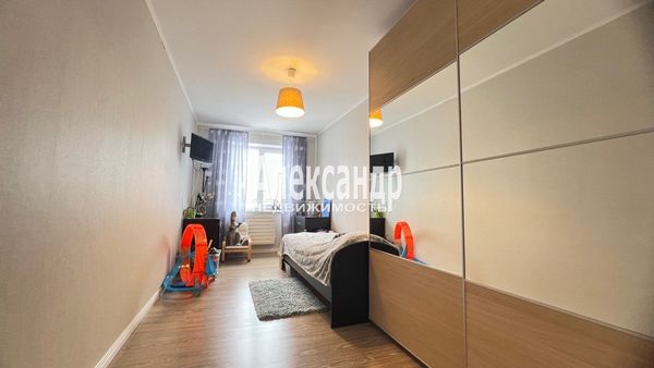 Продам двухкомнатную (2-комн.) квартиру, Портовое ш, 37, Выборг г