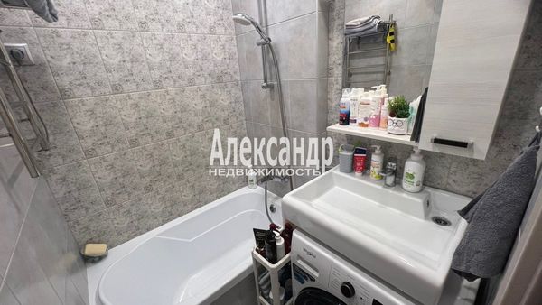 Продам двухкомнатную (2-комн.) квартиру, Портовое ш, 37, Выборг г