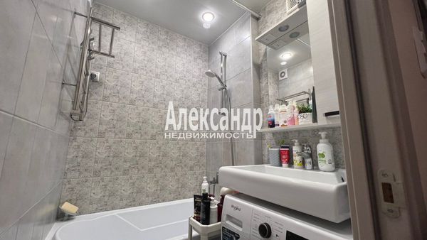 Продам двухкомнатную (2-комн.) квартиру, Портовое ш, 37, Выборг г