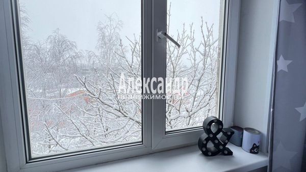 Продам двухкомнатную (2-комн.) квартиру, Портовое ш, 37, Выборг г