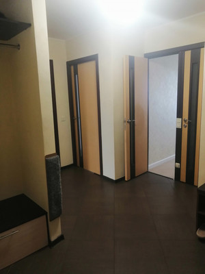 Продам трехкомнатную (3-комн.) квартиру, Декабриста Лунина ул, 1, Выборг г