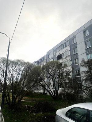 Продам трехкомнатную (3-комн.) квартиру, Декабриста Лунина ул, 1, Выборг г