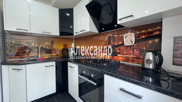 Продам однокомнатную (1-комн.) квартиру, Приморская ул, 50, Выборг г
