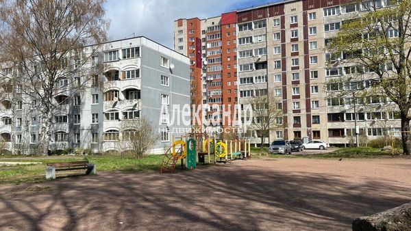 Продам однокомнатную (1-комн.) квартиру, Приморская ул, 50, Выборг г
