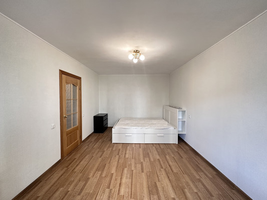 Продам однокомнатную (1-комн.) квартиру, Космонавтов пр-кт, 65к9, Санкт-Петербург г