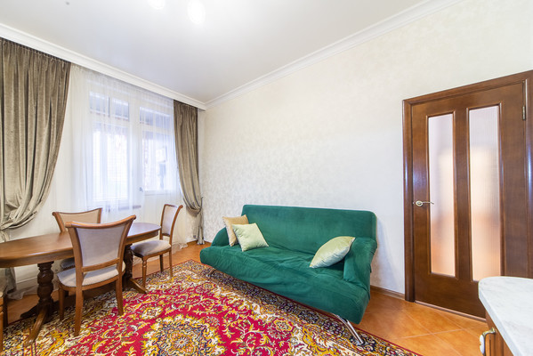 Продам двухкомнатную (2-комн.) квартиру, 3-е почтовое отделение ул, 55, Люберцы г