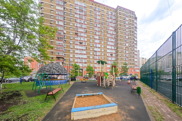 Продам двухкомнатную (2-комн.) квартиру, 3-е почтовое отделение ул, 55, Люберцы г