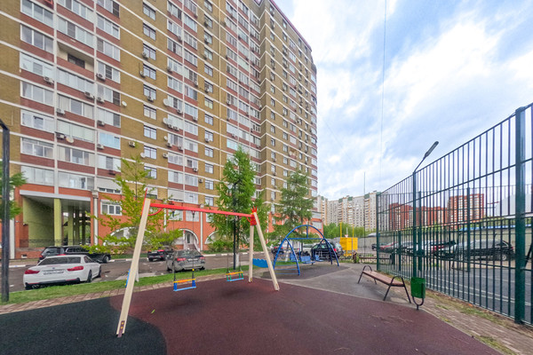 Продам двухкомнатную (2-комн.) квартиру, 3-е почтовое отделение ул, 55, Люберцы г