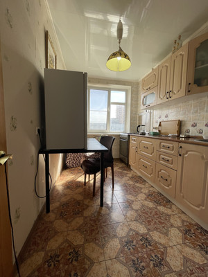 Продам трехкомнатную (3-комн.) квартиру, Королева пр-кт, 4к1, Ростов-на-Дону г