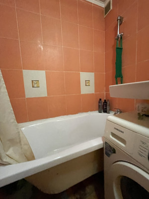 Продам трехкомнатную (3-комн.) квартиру, Королева пр-кт, 4к1, Ростов-на-Дону г