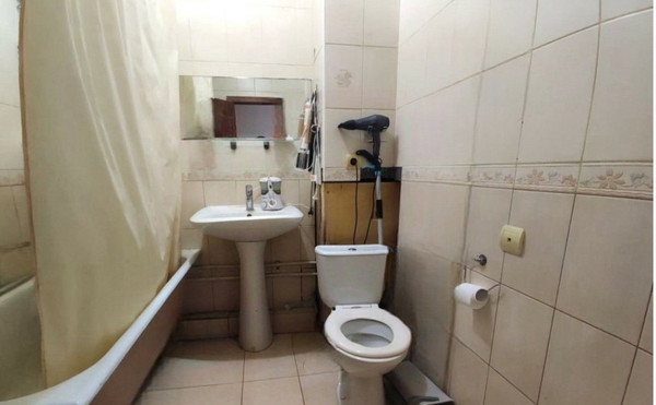 Продам трехкомнатную (3-комн.) квартиру, Чертановская ул, 21к2, Москва г