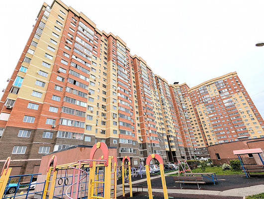 Продам однокомнатную (1-комн.) квартиру, Объездная дорога ул, 1, Сосновый Бор п